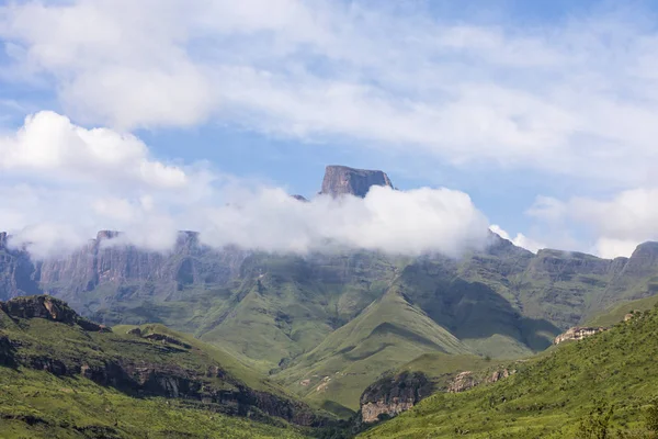 Nubes Bajas Anfiteatro Sudáfrica — Foto de Stock