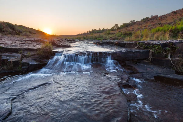 Malý Vodopád Při Západu Slunce Jižní Afrika — Stock fotografie