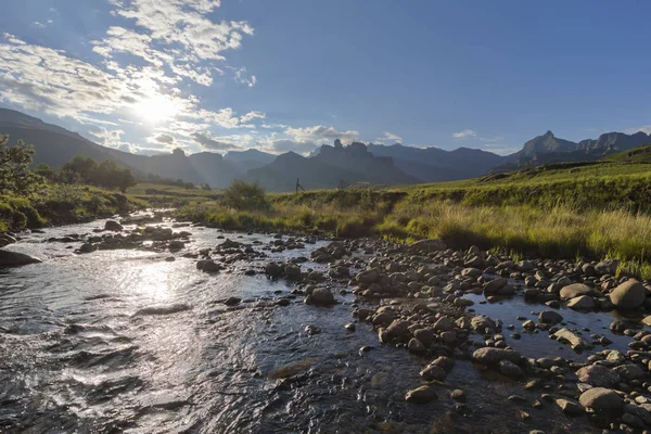 Réflexion Lumière Soleil Sur Eau Rivière Drakensberg Afrique Sud — Photo