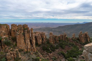 Terkedilmiş Vadi 'de kaya oluşumları