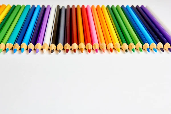 一套彩色铅笔 — 图库照片