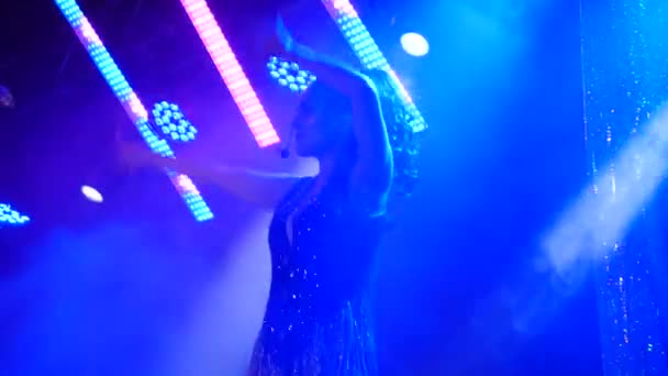 Дівчина Танцюриста Сцені Вночі Іспанії Майамі Плафа — стокове відео