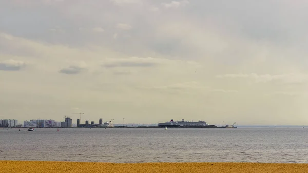 View Port Bay Huge Cruise Ships City Beach — Stock Photo, Image