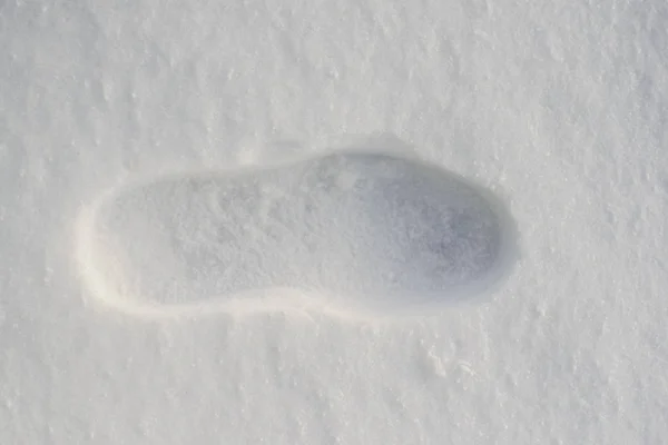 외로운 발자국 사람에 눈부팅 — 스톡 사진