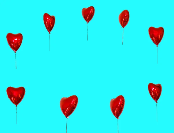 赤い風船のコピー宇宙祭 心臓の形をした赤い風船を持つコンセプトカード — ストック写真
