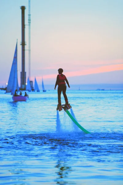 Ефект Плівки Зернистість Зерна Шум Плівки Flyboard Нічному Небі Санкт — стокове фото