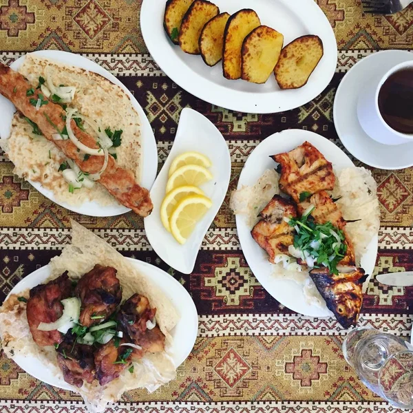 Παραδοσιακά Αρμενικά Τρόφιμα Ishkhan Sevan Πέστροφα Στη Λίμνη Sevan Αρμενία — Φωτογραφία Αρχείου