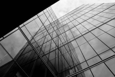 Gökdelenlerdeki modern cam pencere perspektifi - tek renkli