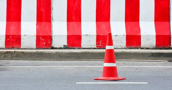 Traffic Cone Road — Stock Photo, Image