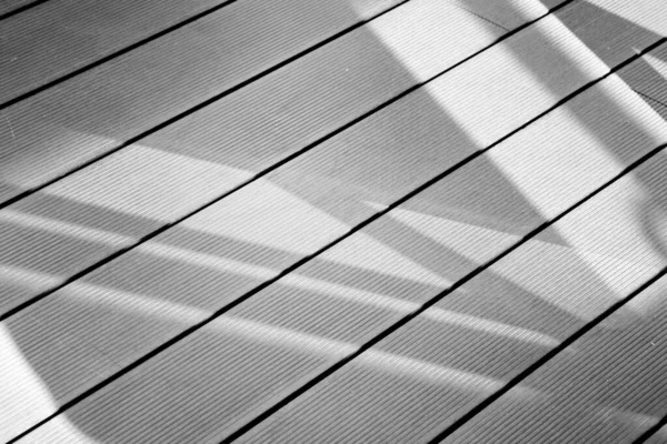 Sombra Ventana Sobre Fondo Madera Monocromo —  Fotos de Stock