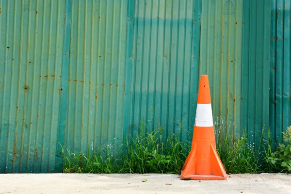 Cono Traffico Sul Sentiero — Foto Stock