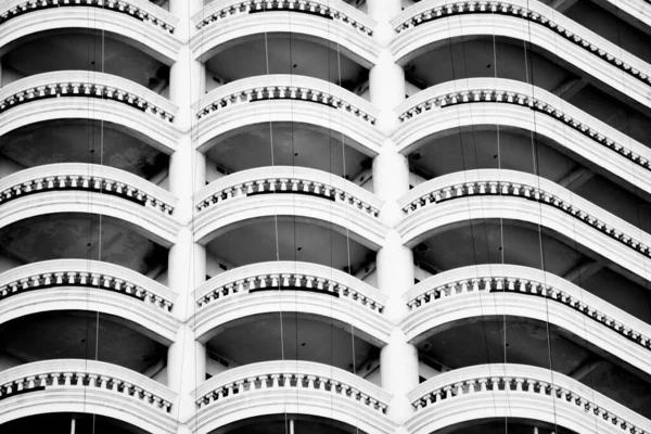 Hotelový Balkon Zblízka Městská Obytná Budova Pohled Zblízka — Stock fotografie