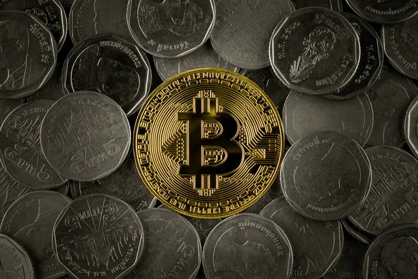 Bitcoins Oro Pila Muchas Monedas — Foto de Stock