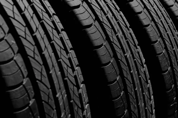 새로운 타이어 텍스처의 어두운 — 스톡 사진