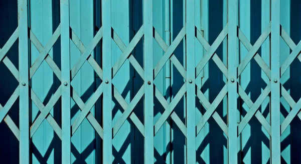 Porta Deslizante Aço Azul Luz Sombra — Fotografia de Stock