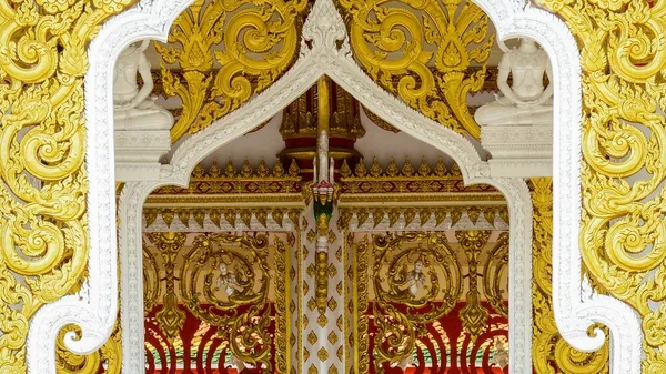 Arte Padrão Estuque Tailandês Antigo Telhado Templo Templo Buda Tailândia — Fotografia de Stock