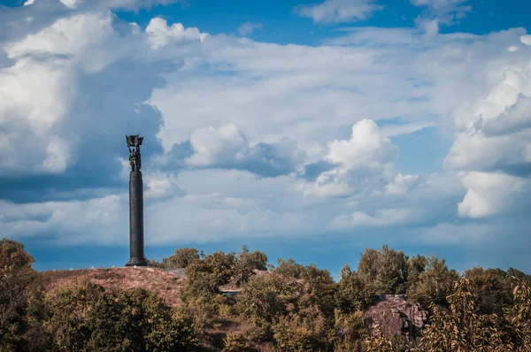 Landskap av monument av berömmelse i Zhytomyr — Stockfoto