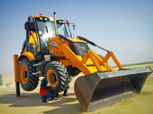 Maintenance of an Excavator — Stock Photo, Image