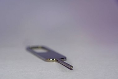 Nano sim kart çıkarıcı yakın çekim