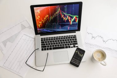 beyaz masa gözlükleri kahve telefon indeksi büyüme tablosu