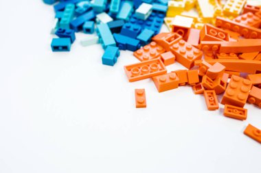 Moskova, Rusya - 24 Eylül 2019: Lego blokları - plastik inşaat oyuncak