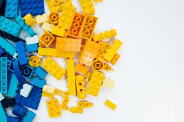 Moskova, Rusya - 24 Eylül 2019: Lego blokları - plastik inşaat oyuncak