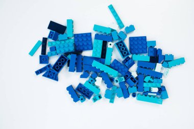 Moskova, Rusya - 24 Eylül 2019: Lego blokları - plastik inşaat oyuncak