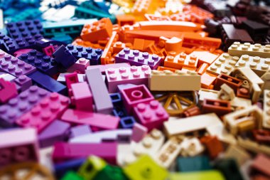 Moskova, Rusya - 24 Eylül 2019: Lego blokları - plastik inşaat oyuncak