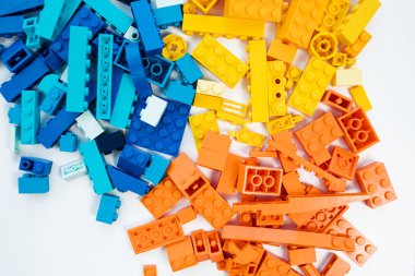 Moskova, Rusya - 24 Eylül 2019: Lego blokları - plastik inşaat oyuncak