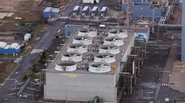 Doğal gaz santrali birleşik döngüsü, Meurthe et Moselle, Fransa. Hava aracı videosu.