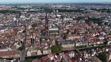 Strasbourg Katedrali, Cathedrale Notre Dame de Strasbourg, Strassburger Munster, hava aracı videosu.