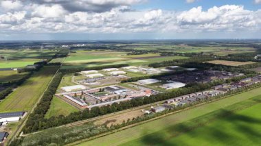 AZC ter Apel, Teh Hollanda 'daki sığınmacıların kabulü için Merkez Ajansı' nın Ter Apel 'deki sığınmacılar merkezi. Tesisin hava görüntüsü.