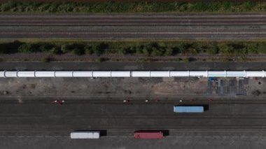 Hiperdöngü, test tesisi, vakum tren konsepti, fütüristik ulaşım hava görüntüsü