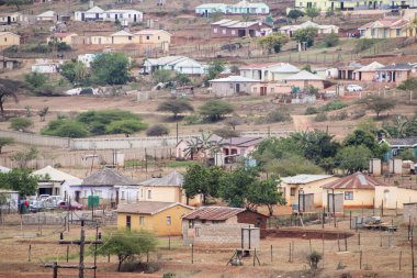 Yamaç Üzerinde Dağınık Gayri Resmi Konut