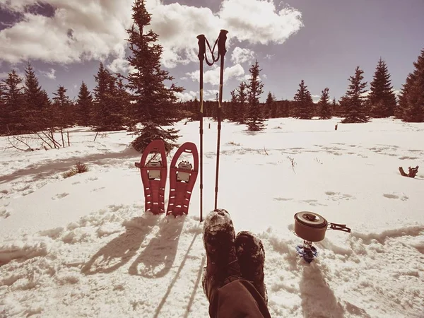 Equipo Invierno Para Trekking Raquetas Nieve Bastones Trekking Nieve Polvo — Foto de Stock