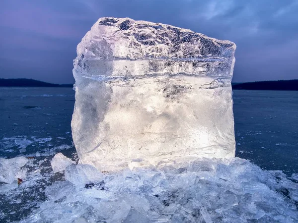 Glace Arctique Grand Morceau Glace Naturelle Sur Une Glace Plate — Photo