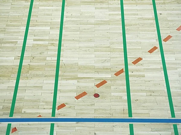 Gymhall 室内でモダンな現代的なオフィス スタジアムでバスケット ボール裁判所で裁判所の平面図 — ストック写真