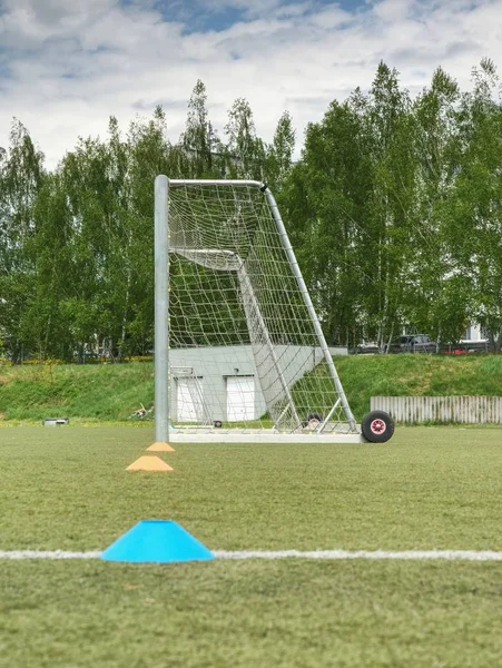 Campo Fútbol Detrás Del Gol Del Campo Fútbol Fondo Neto —  Fotos de Stock