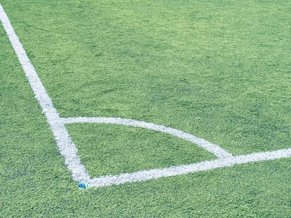 フットボール サッカー スポーツ フィールドの総合的な草 緑の人工芝のパターン 屋外トレーニング プレイ フィール — ストック写真