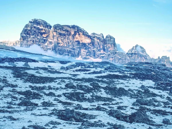 Alps Avrupa Nın Popüler Dağlar Ridge Erken Yaz Manzarası — Stok fotoğraf