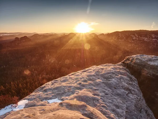 Morgenblick Über Sandsteinformationen Ins Neblige Tal Traumhafter Sonnenaufgang Über Dem — Stockfoto