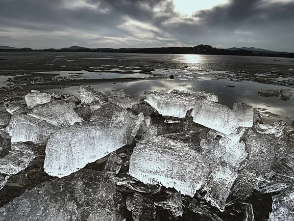 Attrazione Turistica Scomparsa Ghiacciai Cambiamento Climatico Visibile Ghiacciolo Galleggia Pasto — Foto Stock