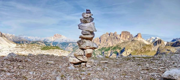 Småsten Pyramid Stenar Alpine Grus Till Tre Cime Lavaredo Visa — Stockfoto