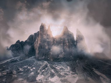 Tur feryat Tre Cime di Lavaredo, Cadini di Misurina aralığı Milli Parkı, İtalya için yürüyüş. Hipster filtre. 