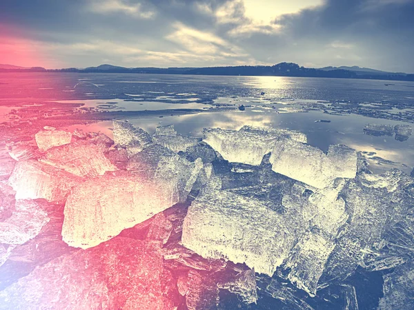 Schmelzende Gletscher Und Steigende Flusspegel Das Ergebnis Gefährlicher Menschlicher Handlungen — Stockfoto