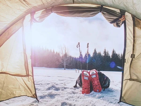 Acampar Neve Barraca Construída Neve Fresca Passei Alguns Dias Trek — Fotografia de Stock