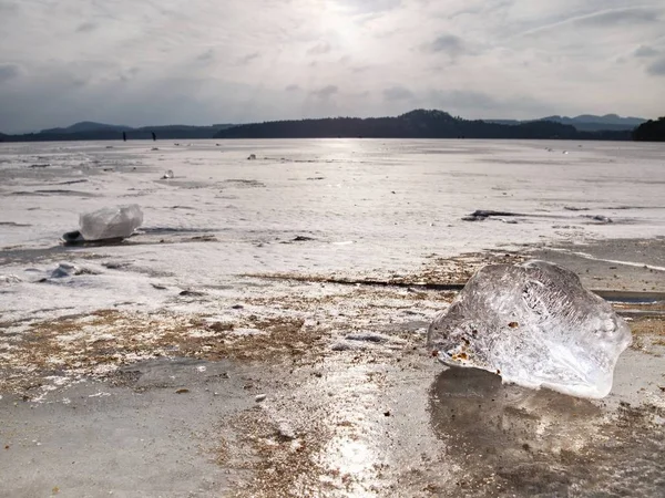 Quebra Gelo Natureza Pura Vista Sobre Lago Água Congelada Com — Fotografia de Stock
