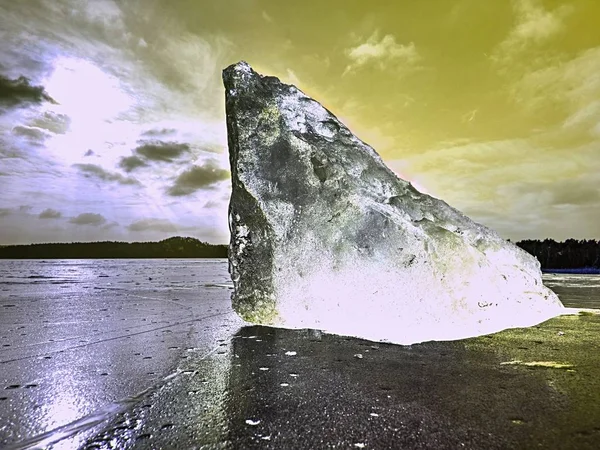 Bitar Glaciären Shelfis Isen Flyter Fritt Öppna Havet Vatten — Stockfoto