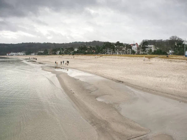 Janvier 2018 Binz Allemagne Familles Amis Passent Journée Ensemble Sur — Photo