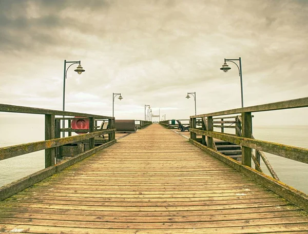 Pier Tradizionale Ponte Boscoso Con Nessuno Contro Uso Cielo Crepuscolare — Foto Stock
